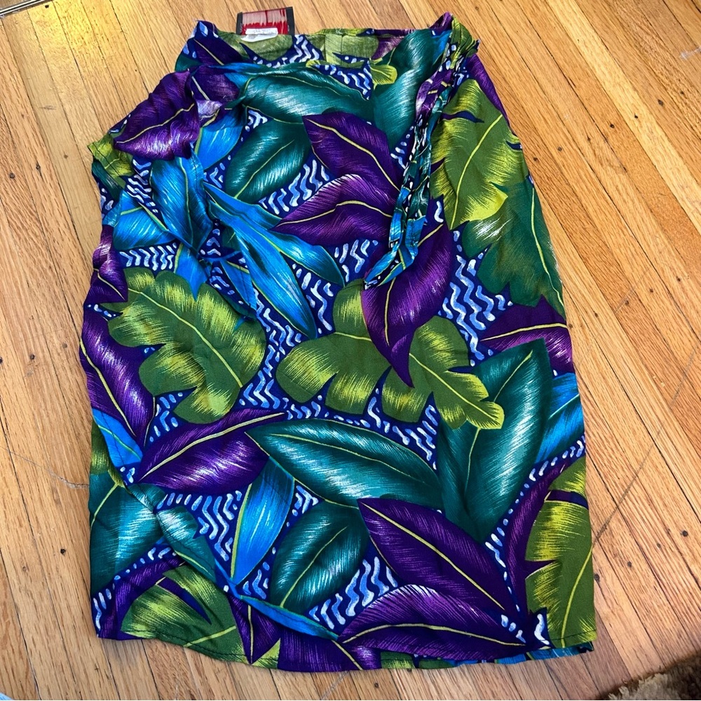 Tropical wrap skip